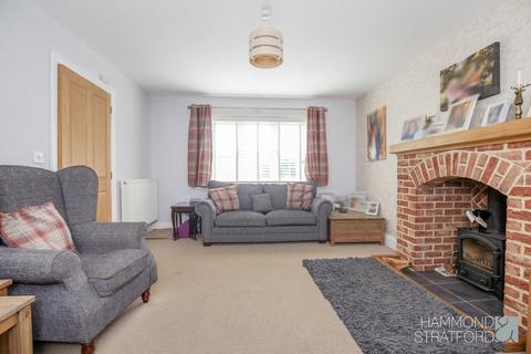 5 bedroom detached house for sale, Watton Road, Ashill