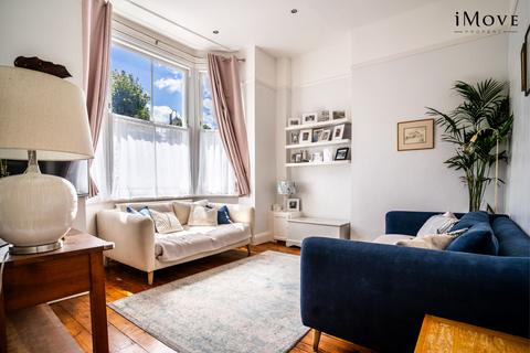 Flat 1, 28 Rockmount Road, London, SE19 3ST