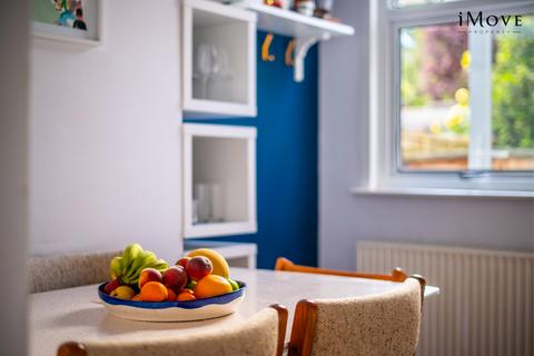 Flat 1, 28 Rockmount Road, London, SE19 3ST