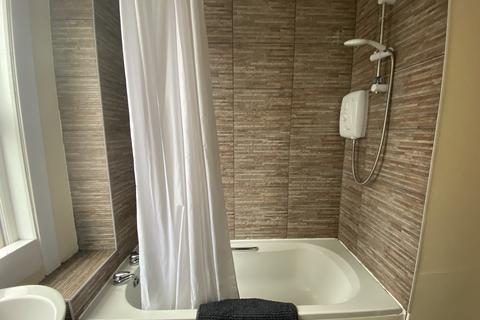 2 bedroom terraced house to rent, 34 Harold Terrace, Burley LS6