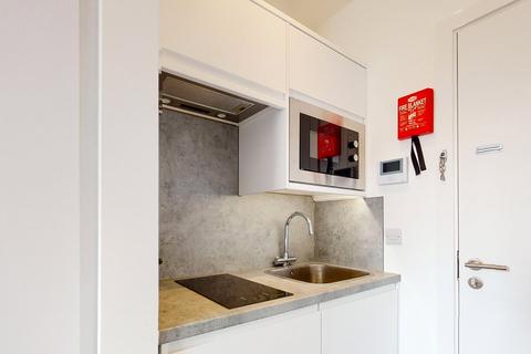Studio to rent, Apt 401, Castello Court, 309-311 Harrow Road W9