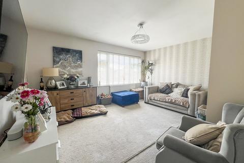 4 bedroom semi-detached house for sale, Cherry Close, Hockley