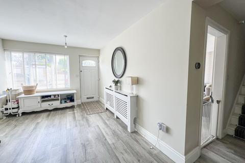 10 Cherry Close, Hockley, SS5 5BG