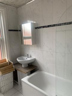 undefined, 27 Harold Road, Burley LS6