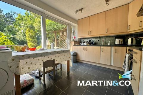 25 Dunn Close, Wrenthorpe, Wakefield, WF2 0SX
