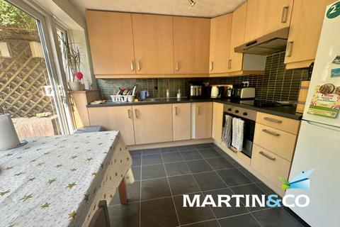 25 Dunn Close, Wrenthorpe, Wakefield, WF2 0SX