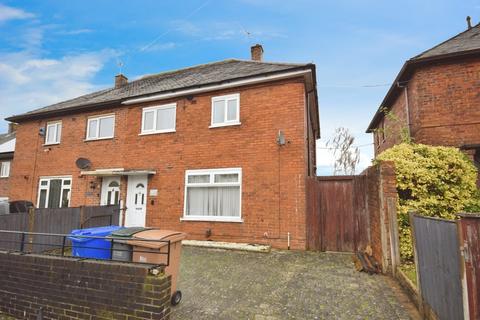 3 bedroom semi-detached house to rent, Beverley Drive, Bentilee
