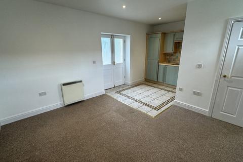 1 bedroom detached bungalow to rent, St Georges Court, Semington