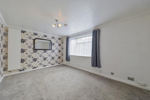 3 bedroom house to rent, Jessop Road, Stevenage SG1