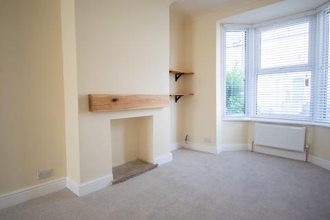 2 bedroom terraced house to rent, Neville Street, York YO31