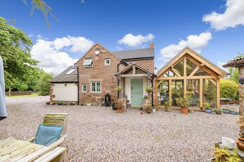 2 bedroom detached house for sale, Howle Lane, Hinstock