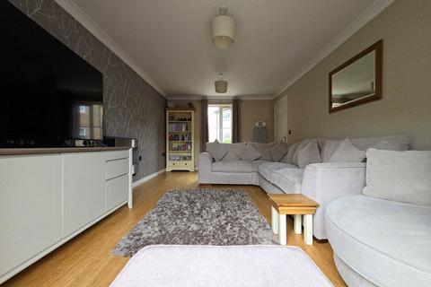 3 bedroom terraced house for sale, Trafalgar Drive, Torrington