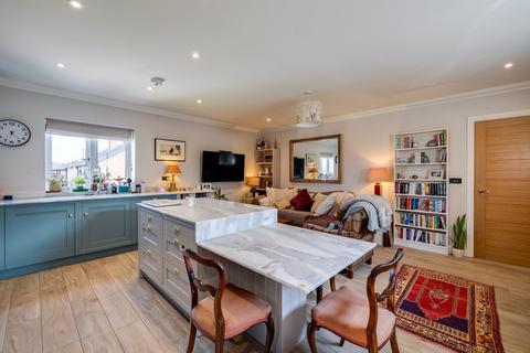 2 bedroom apartment to rent, Belgrave Garden Mews, Chester CH4