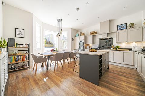 11 Gwarak Riel, Truro, TR1 1FB