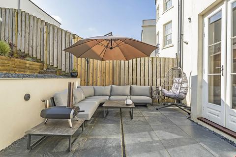 11 Gwarak Riel, Truro, TR1 1FB