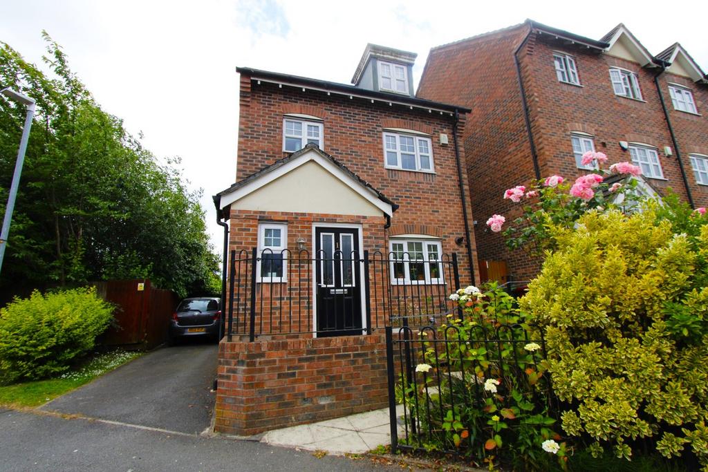 Hudson Close, Bolton, BL3 3 bed detached house for sale £250,000
