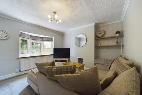 21 Bank Close, Uttoxeter, ST14 8BP