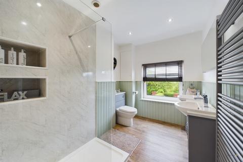 21 Bank Close, Uttoxeter, ST14 8BP