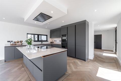 undefined, Ledyatt Farm, Coupar Angus Road, By Lundie