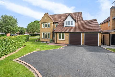 5 bedroom detached house for sale, Carnation Close, Leicester Forest East