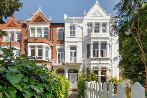 Studio for sale, Clapham Common North Side, London