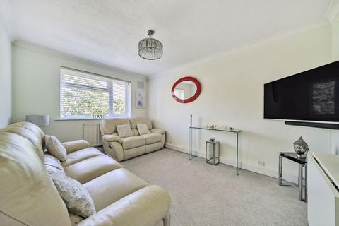 2 bedroom maisonette for sale, High Point, London SE9