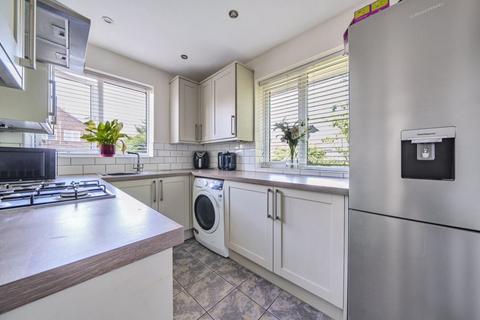 2 bedroom maisonette for sale, High Point, London SE9