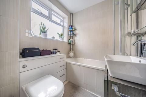 2 bedroom ground floor maisonette for sale, High Point, London SE9