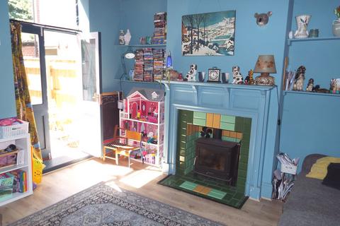 21 Alexandra Road, Hull, HU5 2NS