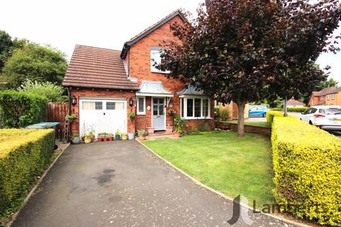 3 bedroom detached house for sale, Abbeyfields Drive, Studley