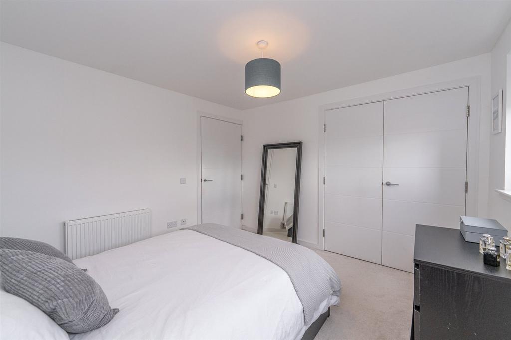 Bedroom 1 Alt