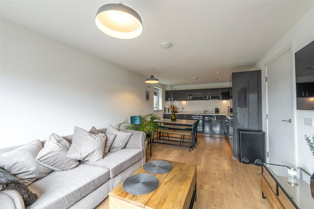 Lounge/Kitchen
