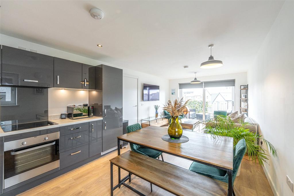 Kitchen Alt