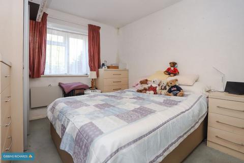 82 Allington Close, Taunton, TA1 2NE