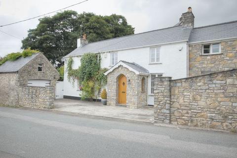 5 bedroom detached house to rent, Broadway House, 86 Broadway, Llanblethian, Cowbridge, Vale of Glamorgan, CF71 7EY