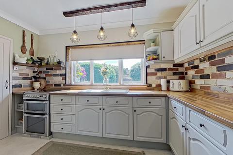 25 Bigwood Drive, Sutton Coldfield, B75 7PT