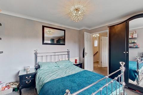 25 Bigwood Drive, Sutton Coldfield, B75 7PT