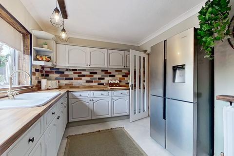 25 Bigwood Drive, Sutton Coldfield, B75 7PT