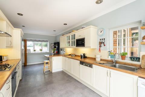 Wych Cross Deepdene Park Road, Dorking, RH5 4AW