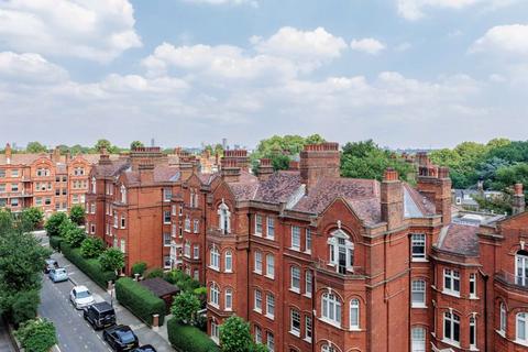 Studio for sale, Kings Court, Hamlet Gardens W6