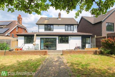 4 bedroom detached house for sale, Epping Road, Nazeing