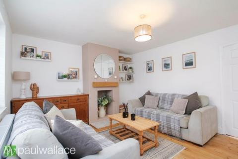 12 Allmains Close, Nazeing, Waltham Abbey, EN9 2LX