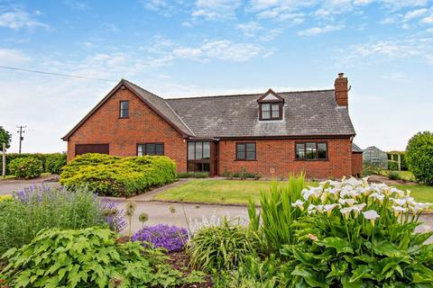 2 bedroom detached bungalow for sale, Utkinton, Nr Tarporley