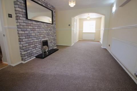 3 bedroom detached house to rent, Highgrove Close, Willenhall
