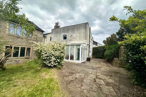 2 bedroom detached house for sale, Highroadwell, Halifax