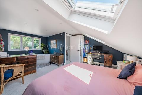 3b Marlborough Road, London, N22 8NB