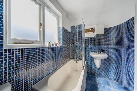 3b Marlborough Road, London, N22 8NB