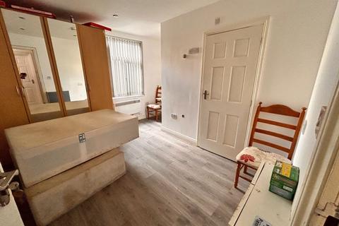 5 bedroom terraced house for sale, Hallam Street, West Bromwich, B71 4HE