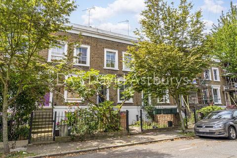 3 bedroom maisonette to rent, Yeate Street, Islington, London