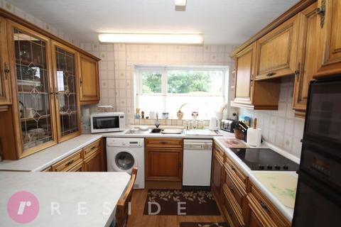 2 bedroom detached bungalow for sale, Heights Avenue, Rochdale OL12